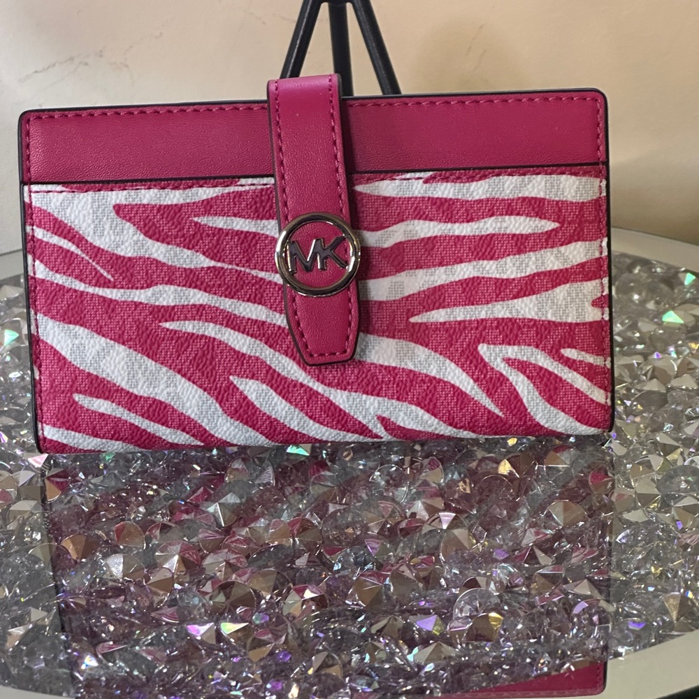 NWT - Michael Kors Greenwich Medium Zebra Snap Wallet. Retail $258.00